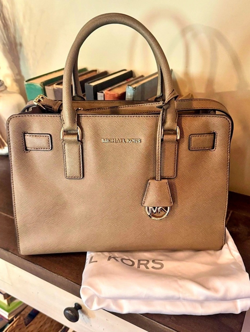 Michael Kors Mercer Medium Center Zip Tote / Satchel Brown
